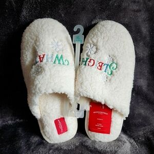 New Women's "Sleigh What?" Christmas Scuff Slippers, ivory color, size 6, 8, 10